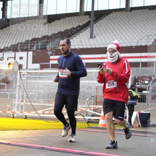 07.12.2025 - St. Pauli X-Mass-Run No. 15 Patografie http://msf.ph/oto/9368125 07.12.2025 11:06:33 Ziel 359, 382, 565, 1285, 1286, 1440, 1442, 1556, 1564, 4582, 4588 meine-sportfotos.de