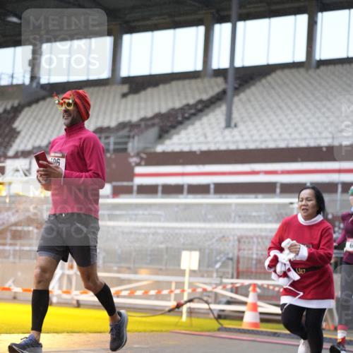 07.12.2025 - St. Pauli X-Mass-Run No. 15 Patografie http://msf.ph/oto/9368147 07.12.2025 11:07:06 Ziel 281, 342, 344, 596, 688, 1585, 1587, 1634, 1666, 1751, 1861, 1862 meine-sportfotos.de