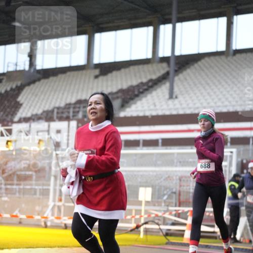 07.12.2025 - St. Pauli X-Mass-Run No. 15 Patografie http://msf.ph/oto/9368150 07.12.2025 11:07:06 Ziel 281, 342, 344, 596, 688, 1585, 1587, 1634, 1666, 1751, 1861, 1862 meine-sportfotos.de