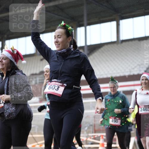 07.12.2025 - St. Pauli X-Mass-Run No. 15 Patografie http://msf.ph/oto/9368165 07.12.2025 11:07:15 Ziel 281, 342, 344, 476, 490, 591, 596, 603, 621, 622, 673, 688, 781, 1202, 1206, 1233, 1585, 1587, 1862, 2403, 5008 meine-sportfotos.de