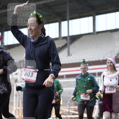 07.12.2025 - St. Pauli X-Mass-Run No. 15 Patografie http://msf.ph/oto/9368166 07.12.2025 11:07:15 Ziel 281, 342, 344, 476, 490, 591, 596, 603, 621, 622, 673, 688, 781, 1202, 1206, 1233, 1585, 1587, 1862, 2403, 5008 meine-sportfotos.de