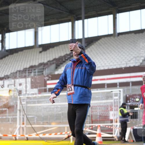 07.12.2025 - St. Pauli X-Mass-Run No. 15 Patografie http://msf.ph/oto/9368169 07.12.2025 11:07:18 Ziel 281, 342, 344, 476, 490, 591, 596, 603, 621, 622, 673, 688, 781, 1202, 1206, 1233, 1585, 1587, 2403, 5008 meine-sportfotos.de