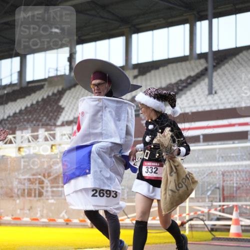 07.12.2025 - St. Pauli X-Mass-Run No. 15 Patografie http://msf.ph/oto/9368185 07.12.2025 11:07:34 Ziel 77, 315, 332, 377, 389, 397, 623, 1235, 1509, 1824, 1866, 1910, 2693 meine-sportfotos.de