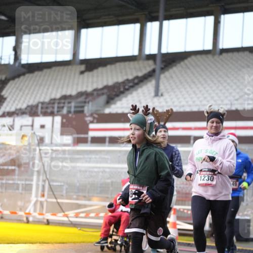 07.12.2025 - St. Pauli X-Mass-Run No. 15 Patografie http://msf.ph/oto/9368217 07.12.2025 11:07:55 Ziel 271, 273, 286, 293, 629, 635, 653, 772, 774, 1107, 1123, 1129, 1226, 1230, 1249, 1342, 1355, 1378, 1381, 1382, 1383, 1439, 1441, 1460, 1520, 1525, 1809, 1810, 1812, 4798, 4815 meine-sportfotos.de