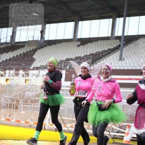 07.12.2025 - St. Pauli X-Mass-Run No. 15 Patografie http://msf.ph/oto/9368253 07.12.2025 11:08:24 Ziel 100, 152, 155, 166, 396, 446, 758, 784, 1078, 1170, 1184, 1424, 1491, 1625, 1706, 2259, 2893, 4584, 4819, 4830 meine-sportfotos.de