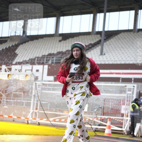 07.12.2025 - St. Pauli X-Mass-Run No. 15 Patografie http://msf.ph/oto/9368261 07.12.2025 11:08:27 Ziel 152, 155, 166, 396, 446, 758, 784, 1078, 1170, 1184, 1424, 1491, 1625, 1706, 2259, 2893, 4584, 4819, 4830 meine-sportfotos.de
