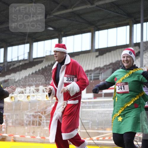 07.12.2025 - St. Pauli X-Mass-Run No. 15 Patografie http://msf.ph/oto/9368277 07.12.2025 11:08:52 Ziel 335, 338, 341, 495, 496, 619, 1136, 1138, 1140, 1205, 1211, 1464, 1502, 1511, 2070, 2879, 2898, 4471 meine-sportfotos.de
