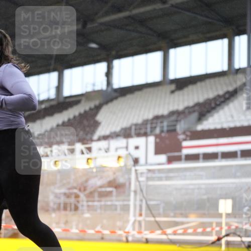 07.12.2025 - St. Pauli X-Mass-Run No. 15 Patografie http://msf.ph/oto/9368280 07.12.2025 11:08:53 Ziel 335, 338, 341, 495, 496, 619, 1136, 1138, 1140, 1205, 1211, 1502, 1511, 2070, 2879, 2898 meine-sportfotos.de