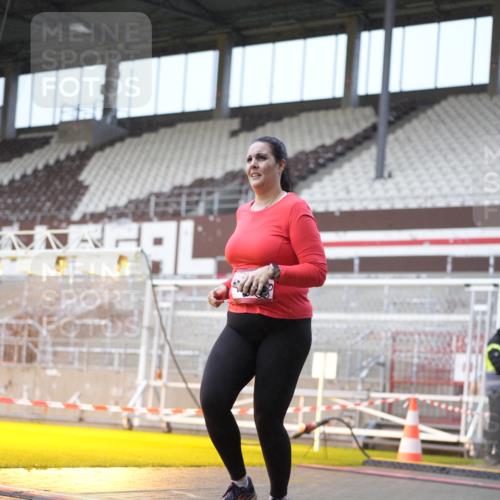 07.12.2025 - St. Pauli X-Mass-Run No. 15 Patografie http://msf.ph/oto/9368297 07.12.2025 11:09:12 Ziel 44, 51, 558, 1110, 1136, 1138, 1140, 1260, 1574 meine-sportfotos.de