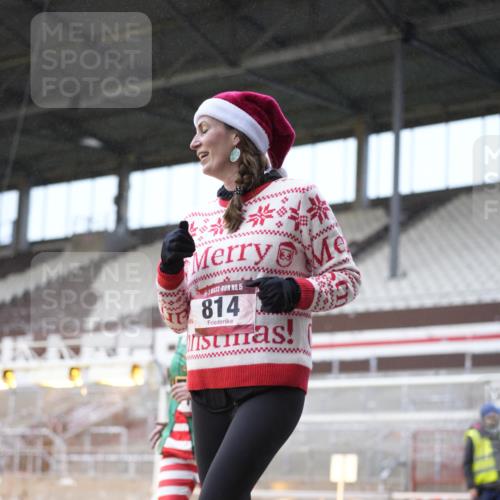 07.12.2025 - St. Pauli X-Mass-Run No. 15 Patografie http://msf.ph/oto/9368319 07.12.2025 11:09:38 Ziel 59, 66, 266, 330, 814, 1157, 1579, 1582, 1870, 1945, 1974, 2042, 4190, 4191 meine-sportfotos.de