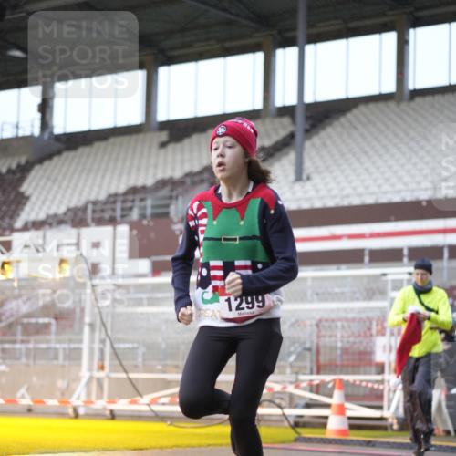 07.12.2025 - St. Pauli X-Mass-Run No. 15 Patografie http://msf.ph/oto/9368332 07.12.2025 11:10:12 Ziel 42, 53, 980, 1298, 1299, 1697, 2371 meine-sportfotos.de