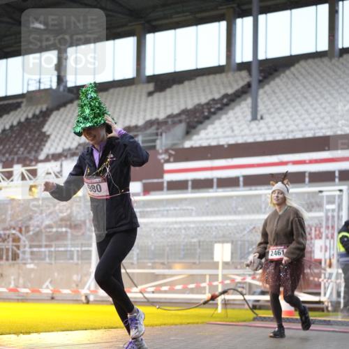 07.12.2025 - St. Pauli X-Mass-Run No. 15 Patografie http://msf.ph/oto/9368338 07.12.2025 11:10:14 Ziel 42, 53, 980, 1298, 1299, 1697, 1739, 1740, 2371 meine-sportfotos.de