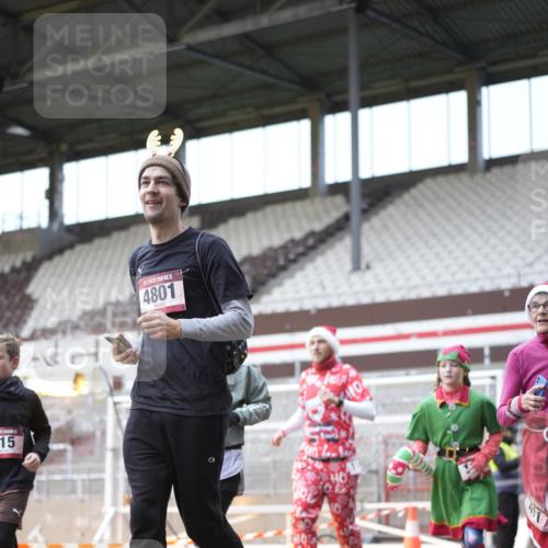 07.12.2025 - St. Pauli X-Mass-Run No. 15 Patografie http://msf.ph/oto/9368404 07.12.2025 11:11:11 Ziel 411, 697, 698, 777, 787, 788, 812, 815, 817, 832, 841, 909, 1145, 1146, 1147, 1518, 1519, 1557, 1565, 1568, 1619, 1707, 2258, 2742, 4801, 4805, 4806, 4810, 4813, 5005, 5006 meine-sportfotos.de