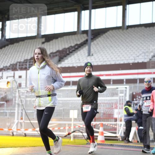 07.12.2025 - St. Pauli X-Mass-Run No. 15 Patografie http://msf.ph/oto/9368415 07.12.2025 11:11:17 Ziel 171, 182, 190, 411, 697, 698, 777, 787, 788, 812, 815, 817, 832, 841, 909, 1145, 1146, 1147, 1309, 1519, 1557, 1565, 1568, 1619, 1707, 1770, 2258, 2742, 4801, 4805, 4806, 4810, 4813, 5005, 5006 meine-sportfotos.de