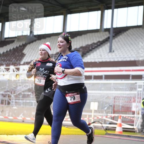 07.12.2025 - St. Pauli X-Mass-Run No. 15 Patografie http://msf.ph/oto/9368524 07.12.2025 11:12:08 Ziel 76, 79, 388, 416, 597, 605, 695, 819, 836, 888, 1246, 1278 meine-sportfotos.de