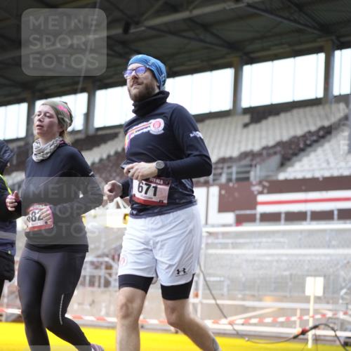 07.12.2025 - St. Pauli X-Mass-Run No. 15 Patografie http://msf.ph/oto/9368553 07.12.2025 11:12:17 Ziel 46, 76, 79, 218, 597, 605, 663, 671, 682, 718, 836, 839, 888, 2858 meine-sportfotos.de