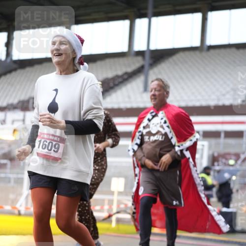 07.12.2025 - St. Pauli X-Mass-Run No. 15 Patografie http://msf.ph/oto/9368567 07.12.2025 11:12:27 Ziel 46, 218, 489, 663, 671, 682, 718, 836, 839, 888, 1142, 1261, 1423, 1609, 1610, 2858 meine-sportfotos.de