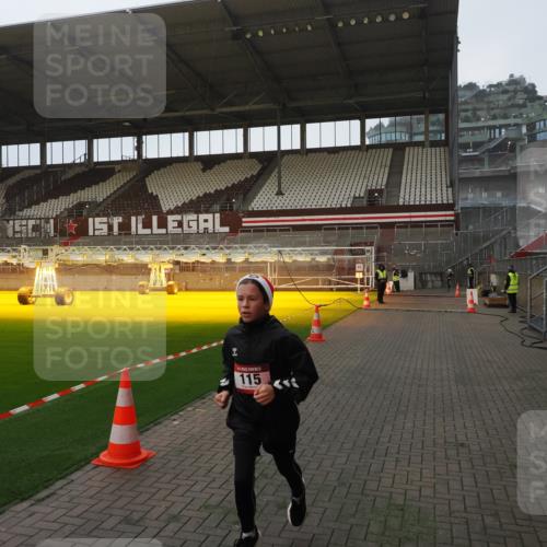 07.12.2025 - St. Pauli X-Mass-Run No. 15 Fabian Wolf http://msf.ph/oto/9368626 07.12.2025 09:53:35 Ziel 96, 115 meine-sportfotos.de