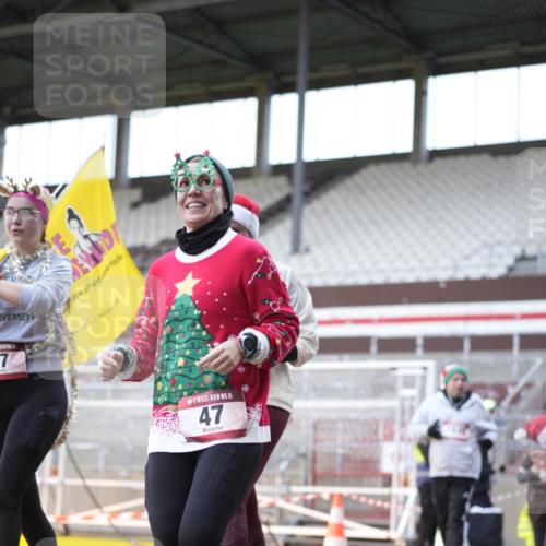 07.12.2025 - St. Pauli X-Mass-Run No. 15 Patografie http://msf.ph/oto/9368637 07.12.2025 11:13:05 Ziel 17, 22, 47, 681, 683, 684, 919, 1022, 1175, 1178, 1645, 1646, 1647, 1703 meine-sportfotos.de