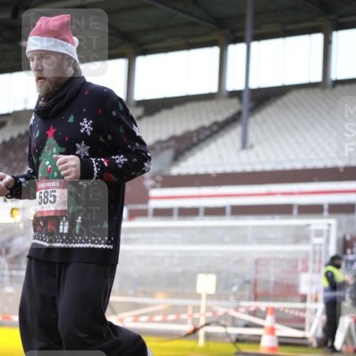 07.12.2025 - St. Pauli X-Mass-Run No. 15 Patografie http://msf.ph/oto/9368659 07.12.2025 11:13:22 Ziel 585, 1338, 1341, 1647, 1664, 2125, 2773 meine-sportfotos.de