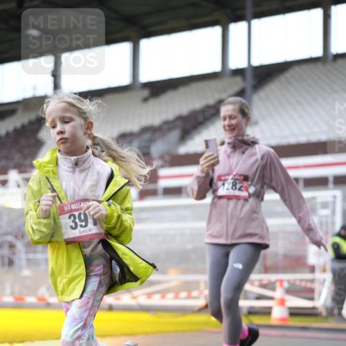 07.12.2025 - St. Pauli X-Mass-Run No. 15 Patografie http://msf.ph/oto/9368751 07.12.2025 11:15:17 Ziel 313, 391, 1218, 1282, 1627, 1662, 3133 meine-sportfotos.de