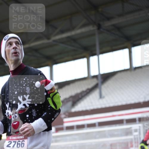 07.12.2025 - St. Pauli X-Mass-Run No. 15 Patografie http://msf.ph/oto/9368820 07.12.2025 11:17:13 Ziel 1122, 1125, 1127, 1130, 1340, 1529, 1531, 1686, 2766, 2846, 2849 meine-sportfotos.de