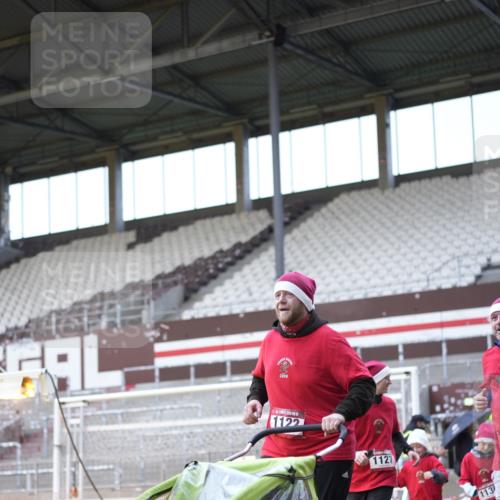 07.12.2025 - St. Pauli X-Mass-Run No. 15 Patografie http://msf.ph/oto/9368822 07.12.2025 11:17:14 Ziel 551, 1122, 1125, 1127, 1130, 1340, 1529, 1531, 1686, 2766, 2846, 2849 meine-sportfotos.de