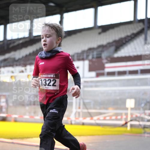 07.12.2025 - St. Pauli X-Mass-Run No. 15 Patografie http://msf.ph/oto/9368909 07.12.2025 11:18:48 Ziel 1109, 1322, 2064, 2067 meine-sportfotos.de