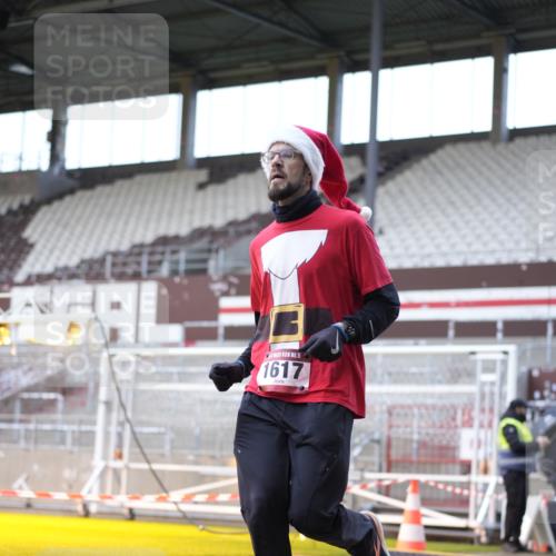 07.12.2025 - St. Pauli X-Mass-Run No. 15 Patografie http://msf.ph/oto/9368921 07.12.2025 11:19:03 Ziel 295, 302, 1617, 2064, 2067, 2597 meine-sportfotos.de
