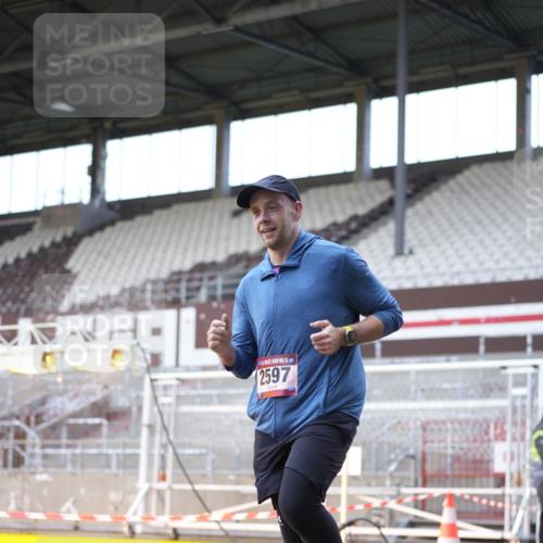 07.12.2025 - St. Pauli X-Mass-Run No. 15 Patografie http://msf.ph/oto/9368927 07.12.2025 11:19:06 Ziel 295, 302, 1617, 2597, 2788, 3205 meine-sportfotos.de