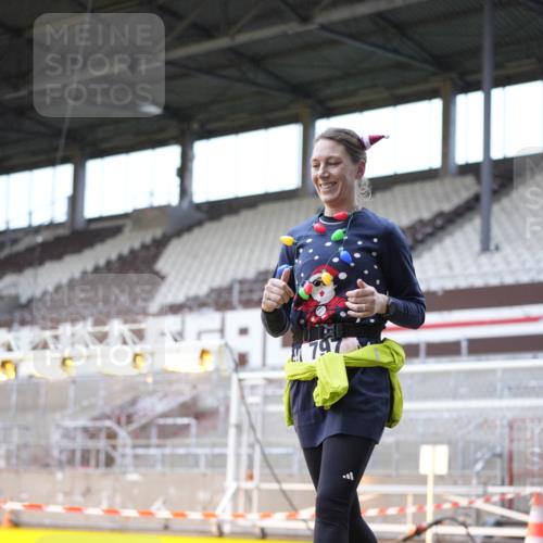 07.12.2025 - St. Pauli X-Mass-Run No. 15 Patografie http://msf.ph/oto/9368952 07.12.2025 11:19:22 Ziel 295, 302, 367, 373, 797, 1563, 2062, 2788, 3205 meine-sportfotos.de