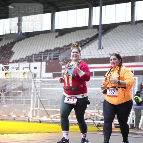 07.12.2025 - St. Pauli X-Mass-Run No. 15 Patografie http://msf.ph/oto/9368962 07.12.2025 11:19:27 Ziel 367, 373, 797, 1336, 1343, 1563, 2062 meine-sportfotos.de