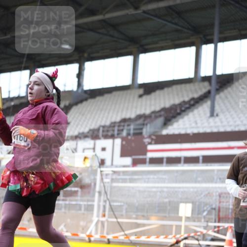 07.12.2025 - St. Pauli X-Mass-Run No. 15 Patografie http://msf.ph/oto/9368974 07.12.2025 11:19:39 Ziel 367, 373, 1336, 1343, 1563, 2217, 3160, 3822, 3823 meine-sportfotos.de