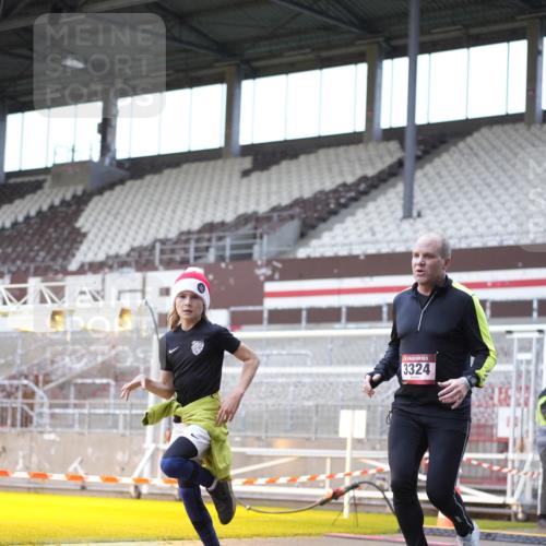 07.12.2025 - St. Pauli X-Mass-Run No. 15 Patografie http://msf.ph/oto/9368993 07.12.2025 11:19:53 Ziel 2217, 2581, 2771, 3075, 3160, 3170, 3324, 3822, 3823 meine-sportfotos.de