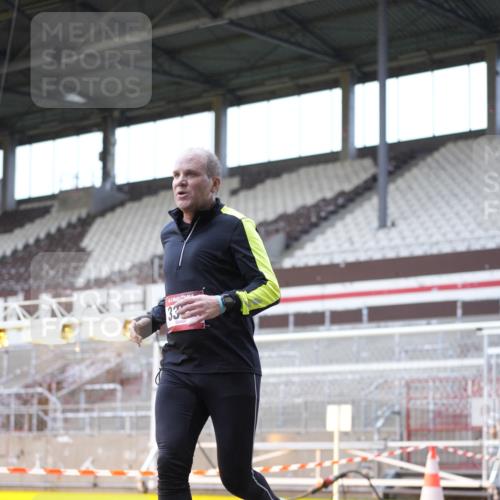 07.12.2025 - St. Pauli X-Mass-Run No. 15 Patografie http://msf.ph/oto/9368997 07.12.2025 11:19:53 Ziel 2217, 2581, 2771, 3075, 3160, 3170, 3324, 3822, 3823 meine-sportfotos.de