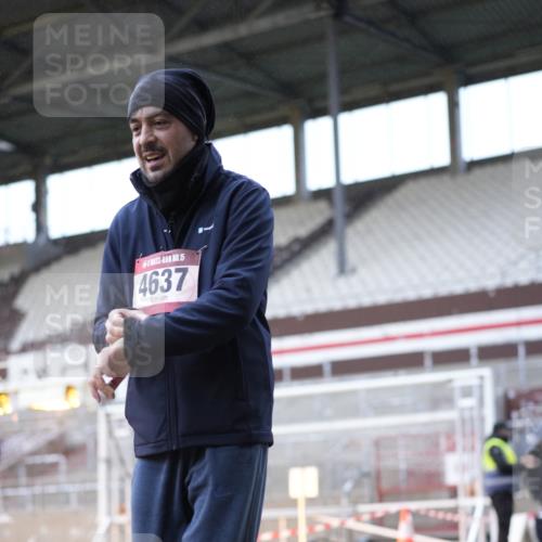 07.12.2025 - St. Pauli X-Mass-Run No. 15 Patografie http://msf.ph/oto/9369009 07.12.2025 11:20:14 Ziel 2577, 2578, 3129, 3157, 3309, 4637 meine-sportfotos.de
