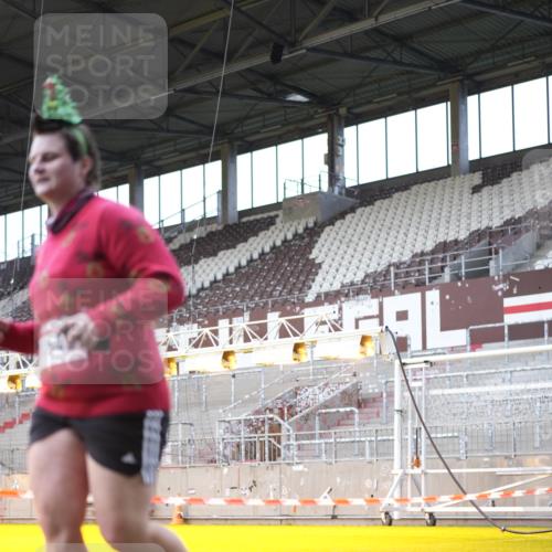 07.12.2025 - St. Pauli X-Mass-Run No. 15 Patografie http://msf.ph/oto/9369118 07.12.2025 11:21:27 Ziel 98, 105, 111, 232, 241, 1549, 1902, 1907, 2033, 2197, 2473, 2474, 2579, 3073, 3159, 3283 meine-sportfotos.de