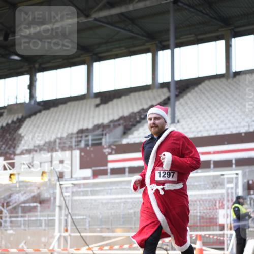 07.12.2025 - St. Pauli X-Mass-Run No. 15 Patografie http://msf.ph/oto/9369136 07.12.2025 11:21:47 Ziel 1284, 1297, 1775, 1779, 1904, 1939 meine-sportfotos.de