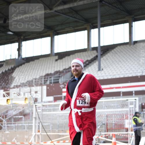07.12.2025 - St. Pauli X-Mass-Run No. 15 Patografie http://msf.ph/oto/9369138 07.12.2025 11:21:47 Ziel 1284, 1297, 1775, 1779, 1904, 1939 meine-sportfotos.de