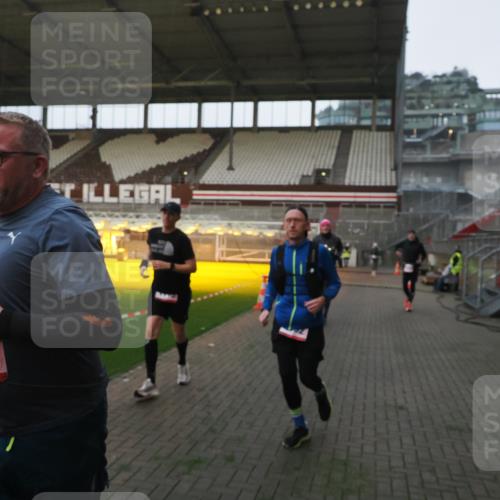 07.12.2025 - St. Pauli X-Mass-Run No. 15 Fabian Wolf http://msf.ph/oto/9369416 07.12.2025 09:58:42 Ziel 483, 532, 1003, 1115, 1528, 1542, 1603, 1782, 1785, 2392, 3308, 4031 meine-sportfotos.de
