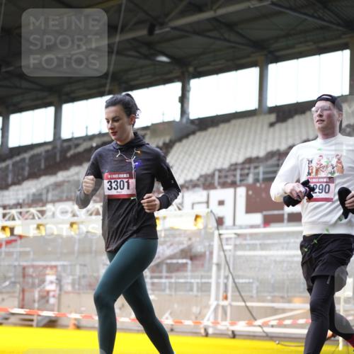 07.12.2025 - St. Pauli X-Mass-Run No. 15 Patografie http://msf.ph/oto/9369466 07.12.2025 11:25:18 Ziel 1544, 1961, 2151, 2244, 3126, 3290, 3296, 3301, 4101 meine-sportfotos.de