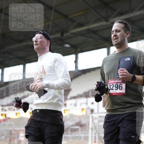 07.12.2025 - St. Pauli X-Mass-Run No. 15 Patografie http://msf.ph/oto/9369468 07.12.2025 11:25:18 Ziel 1544, 1961, 2151, 2244, 3126, 3290, 3296, 3301, 4101 meine-sportfotos.de