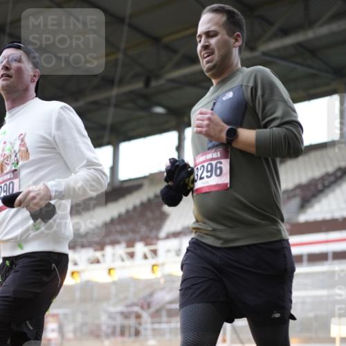 07.12.2025 - St. Pauli X-Mass-Run No. 15 Patografie http://msf.ph/oto/9369469 07.12.2025 11:25:18 Ziel 1544, 1961, 2151, 2244, 3126, 3290, 3296, 3301, 4101 meine-sportfotos.de