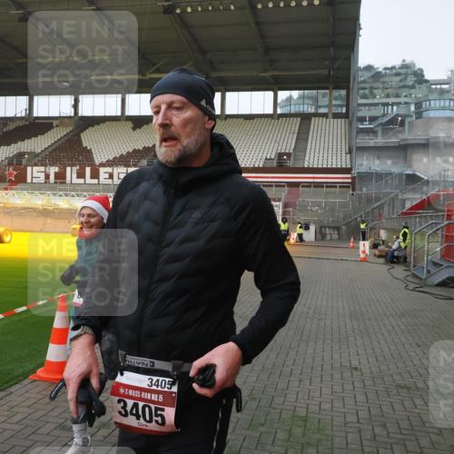 07.12.2025 - St. Pauli X-Mass-Run No. 15 Fabian Wolf http://msf.ph/oto/9369480 07.12.2025 09:58:50 Ziel 532, 655, 1003, 1115, 1528, 1542, 1782, 1785, 2392, 3308 meine-sportfotos.de