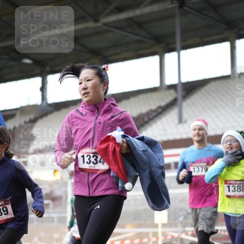 07.12.2025 - St. Pauli X-Mass-Run No. 15 Patografie http://msf.ph/oto/9369482 07.12.2025 11:25:36 Ziel 1334, 1339, 1379, 1388, 1593, 1672, 2498, 4654, 4825 meine-sportfotos.de