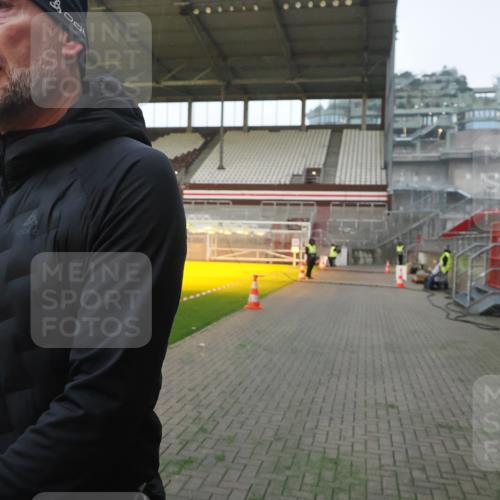 07.12.2025 - St. Pauli X-Mass-Run No. 15 Fabian Wolf http://msf.ph/oto/9369485 07.12.2025 09:58:50 Ziel 532, 655, 1003, 1115, 1528, 1542, 1782, 1785, 2392, 3308 meine-sportfotos.de