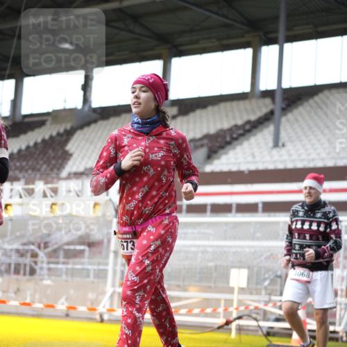 07.12.2025 - St. Pauli X-Mass-Run No. 15 Patografie http://msf.ph/oto/9369503 07.12.2025 11:25:53 Ziel 674, 678, 1079, 1344, 1356, 1593, 1673, 2055, 2145, 2161, 2166, 2198, 2255, 2265, 3050, 3051, 3068, 3070 meine-sportfotos.de