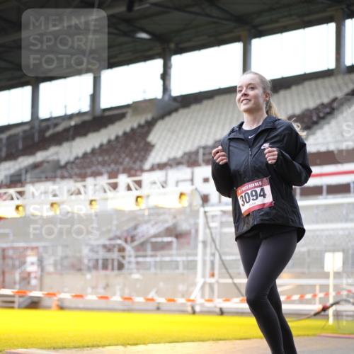 07.12.2025 - St. Pauli X-Mass-Run No. 15 Patografie http://msf.ph/oto/9369530 07.12.2025 11:26:03 Ziel 674, 678, 1079, 1344, 1356, 1673, 2055, 2088, 2145, 2161, 2166, 2198, 2255, 2265, 2786, 2795, 3050, 3068, 3070, 3094, 3607 meine-sportfotos.de