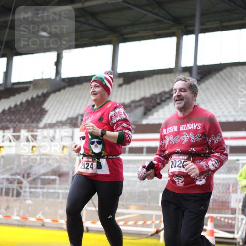 07.12.2025 - St. Pauli X-Mass-Run No. 15 Patografie http://msf.ph/oto/9369581 07.12.2025 11:26:32 Ziel 205, 209, 2024, 2026, 2234, 2236, 2237, 2240, 2748, 2749, 2813, 2942, 4884 meine-sportfotos.de