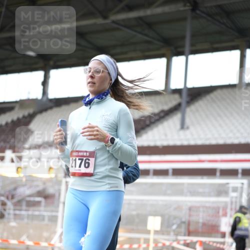 07.12.2025 - St. Pauli X-Mass-Run No. 15 Patografie http://msf.ph/oto/9369603 07.12.2025 11:26:42 Ziel 205, 209, 2024, 2026, 2175, 2176, 2234, 2236, 2237, 2240, 2748, 2749, 2813, 2942, 2972, 2979, 4884 meine-sportfotos.de